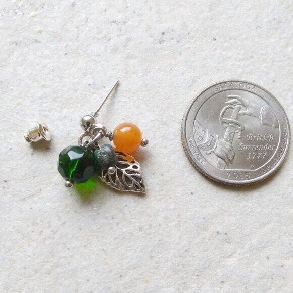 🎁☃️❄️ $10 Stocking Stuffers!!! Asymmetrical Beaded Leaf Cluster Dangle Earrings - Picture 5 of 7